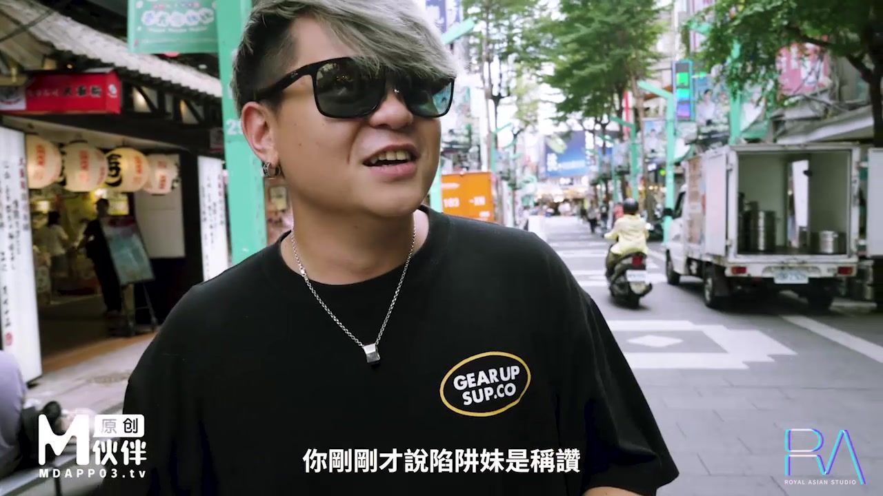 MD-HJ-086 意外操到亲姐姐-凌薇 Embed Player