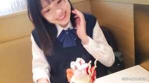 FC2PPV 1920886 【完全顔出し・初撮影！！】18歳現◯女子◯生！無邪気 ...